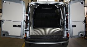 00_Mercedes Citan s hliníkovou podlahou a plechovým obložením 